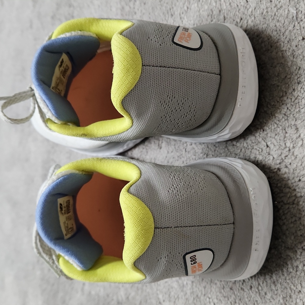 New Balance Running Sneakers Fresh Foam White/Grey Sz 7.5 - Picture 6 of 11